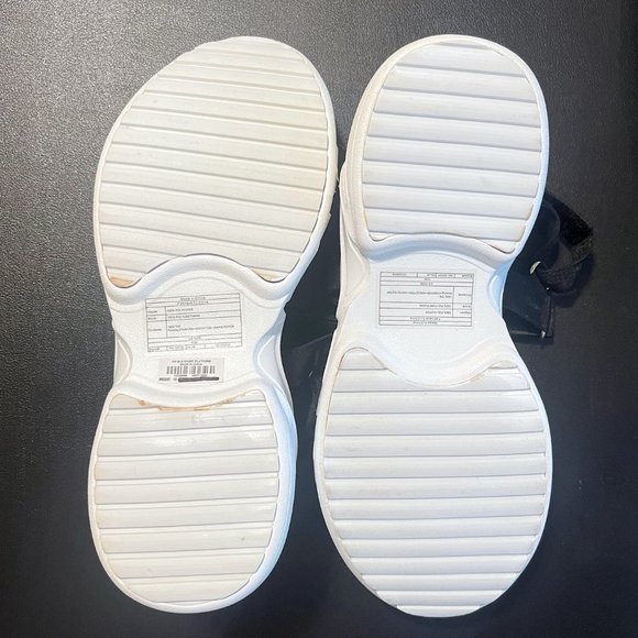 Torrid Black & Gold-Tone Sneaker Sole Sandal (WW) New without box - Picture 2 of 6